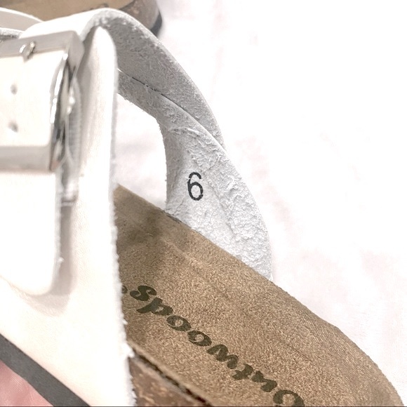 New Outwood Birkenstock like slip on sandal sz 6 in shimmer white 💕 - Picture 3 of 5